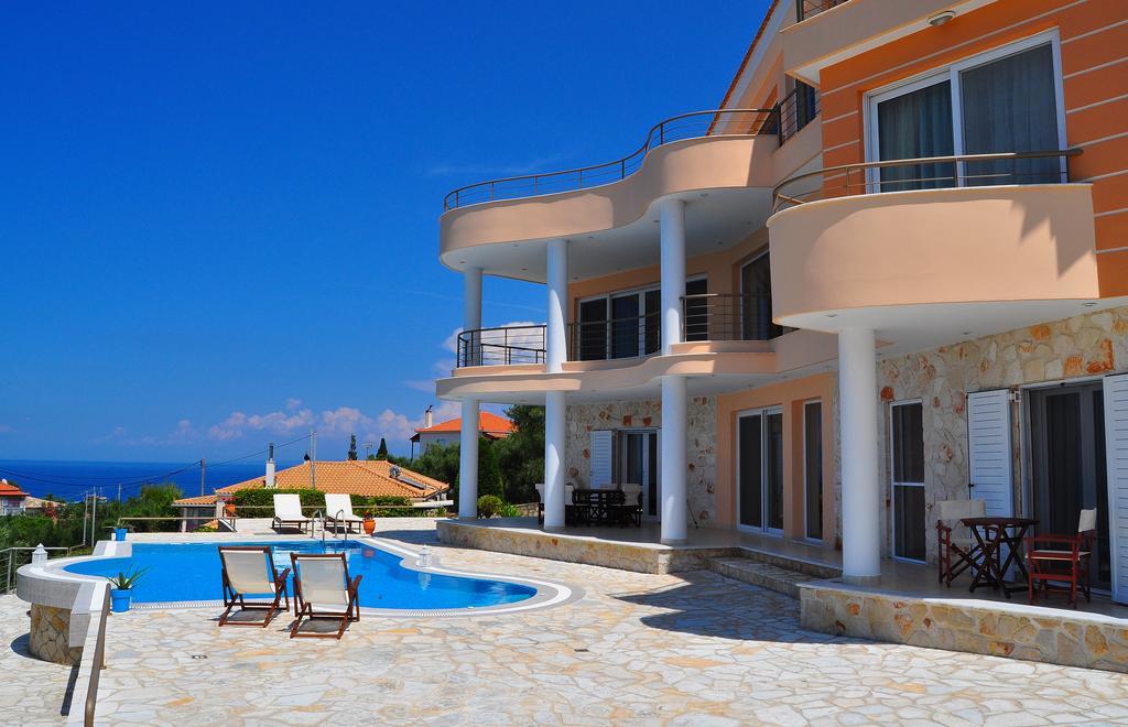 Pyrgos Zante Suites Alykanas  Bagian luar foto