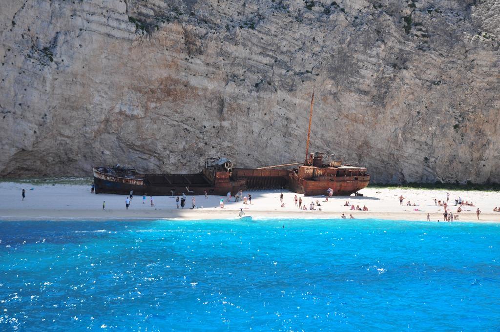 Pyrgos Zante Suites Alykanas  Bagian luar foto